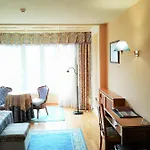 Casona El Carmen * ペルロラ
